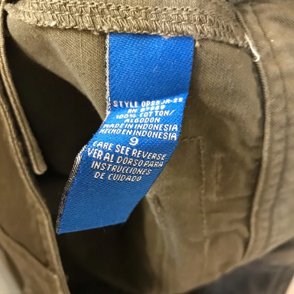 ▪️VINTAGE OP Cargo Capris - Picture 11 of 14
